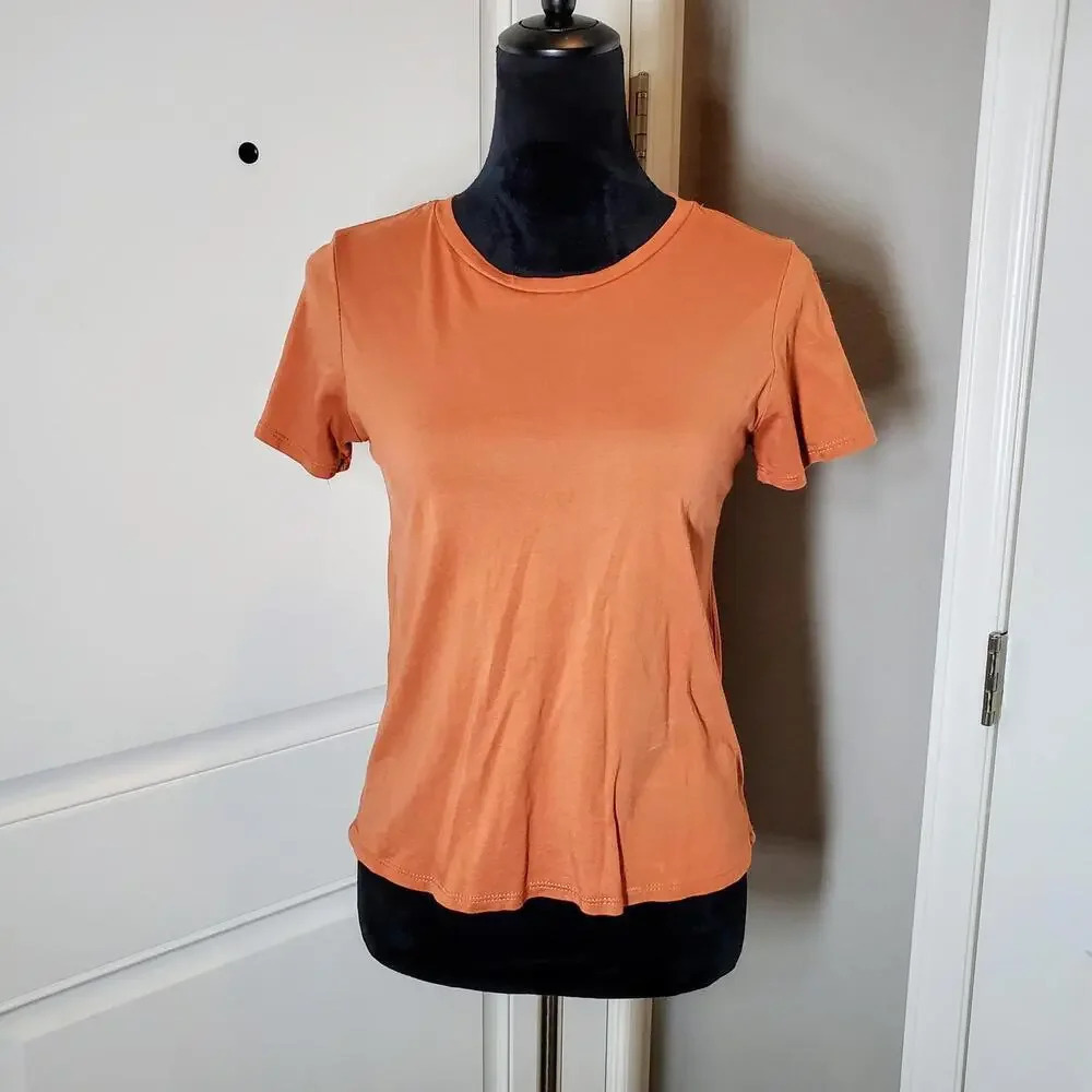 Heart & Hips Affordable Luxury Orange Short Sleeve Top